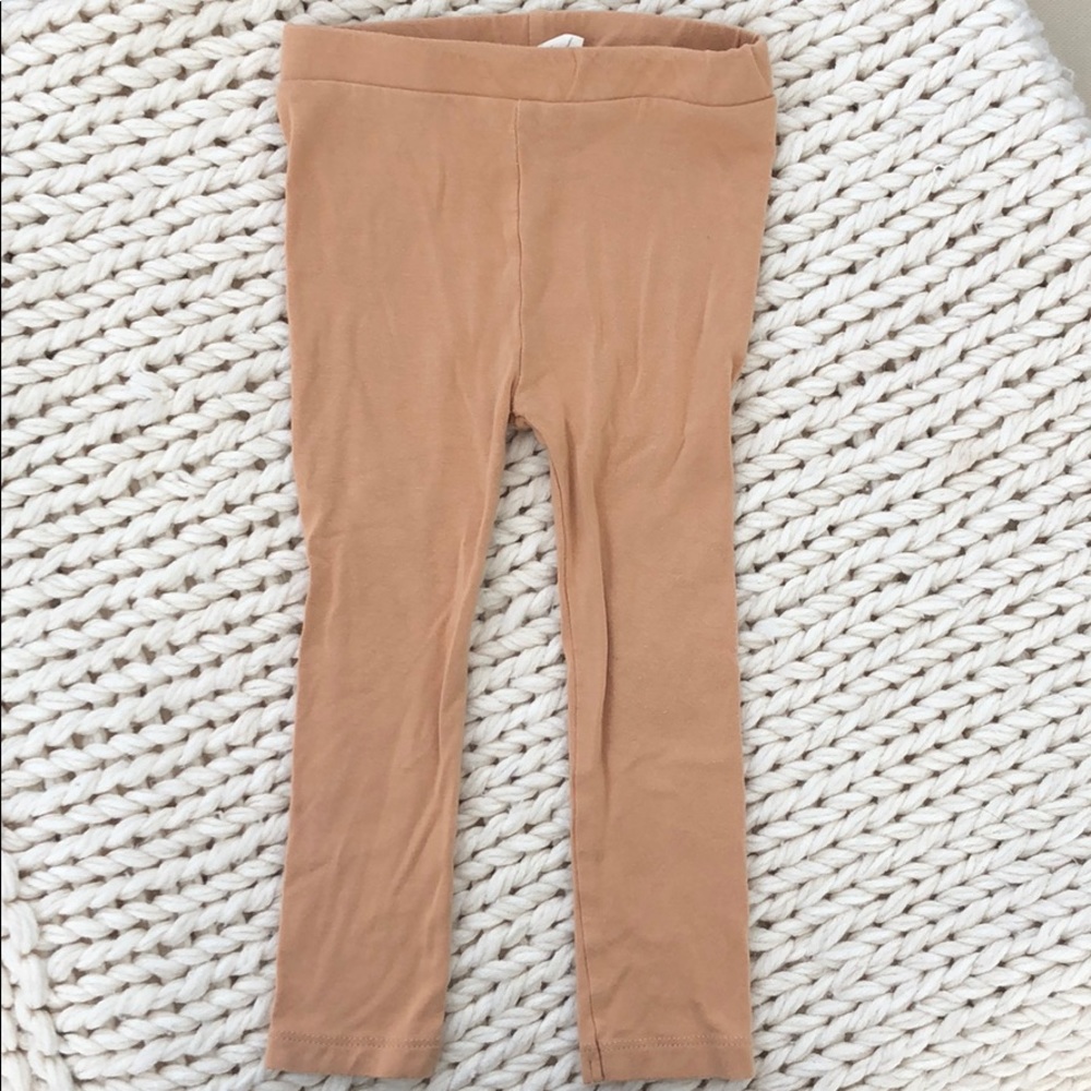 Kate Quinn leggings